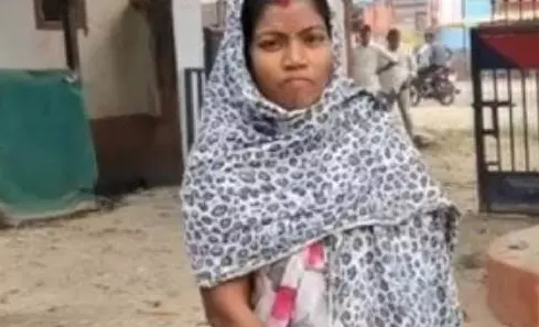 Daughter Returns Home After 13 Years : SIR प्रक्रिया का चमत्कार, 13 साल बाद बेटी लौटी घर, पिता ने छोड़ दी शराब Daughter Returns Home After 13 Years
