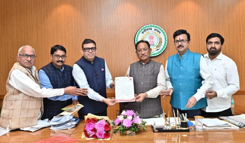 मुख्यमंत्री से CAIT प्रतिनिधियों की सौजन्य मुलाकात, स्वदेशी संकल्प यात्रा में शामिल होने का दिया आमंत्रण.