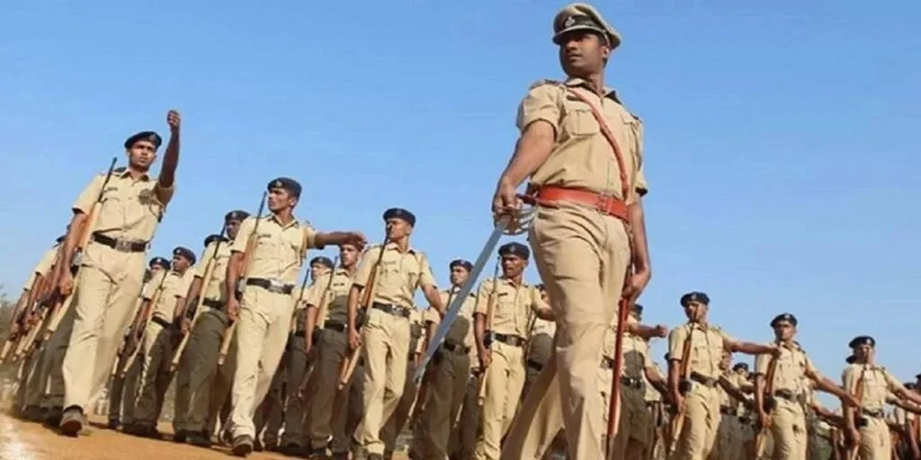 सुनहरा अवसर! पुलिस विभाग में 12वीं पास युवाओं के लिए बड़ी भर्ती, तुरंत करें आवेदन सुनहरा