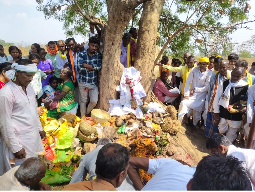 18 वर्षों बाद बुढ़ालपेन कुंडामिलान (डूमा) जात्रा, 35 गांवों को न्यौता, गोपालपुर में मेला जैसा माहौल