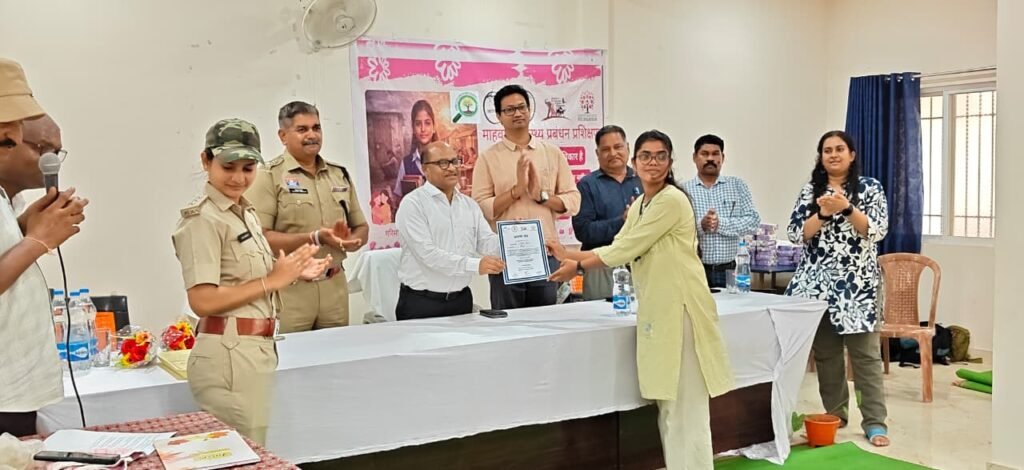 उदंती सीतानदी टाइगर रिजर्व की अनूठी पहल, 1325 छात्राओं को एक वर्ष तक मिलेंगे निःशुल्क बायो-डीग्रेडेबल सैनिटरी नैपकिन