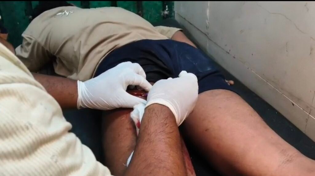 जन्मदिन मना रहे युवकों पर धारदार हथियार से हमला, दो घायल