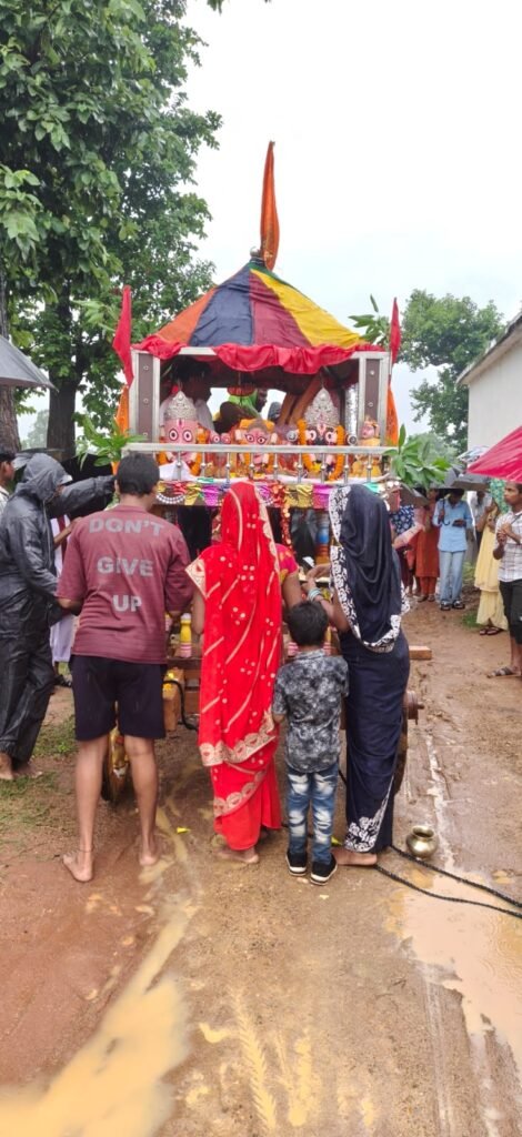 गरियाबंद जिले के मैनपुर ब्लॉक में धूमधाम से निकली भगवान जगन्नाथ की रथयात्रा, जयघोष से भक्तिमय हुआ माहौल