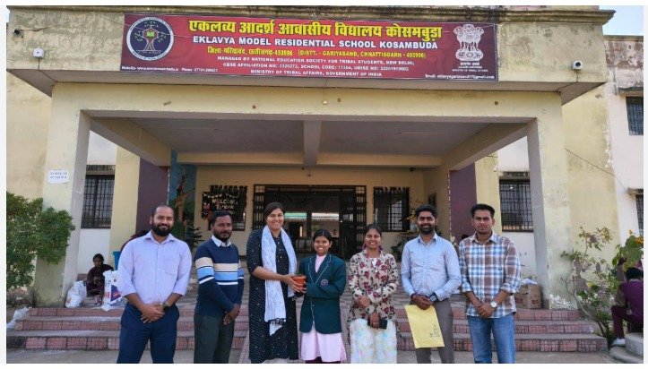 एकलव्य विद्यालय में सुनिधि का चयन: दर्रीपारा की बेटी ने बढ़ाया क्षेत्र का मान