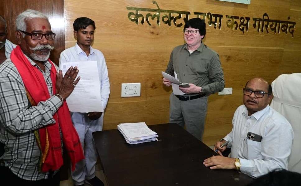 “मरने के बाद भी समाज के काम आएगा शरीर, मैनपुर के यशवंत शर्मा ने किया देहदान का संकल्प”