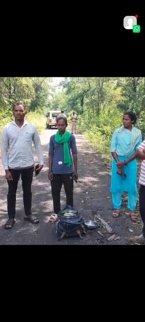सरेंडर नक्सलियों ने जंगल से निकाला 21 लाख रुपए का डंप, पुलिस ने तीन आरोपियों को किया गिरफ्तार